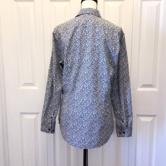 NWOT H&M Womens Slim Fit Ditsy Floral Print Long Sleeve Button Up Top Size Med - Picture 5 of 8